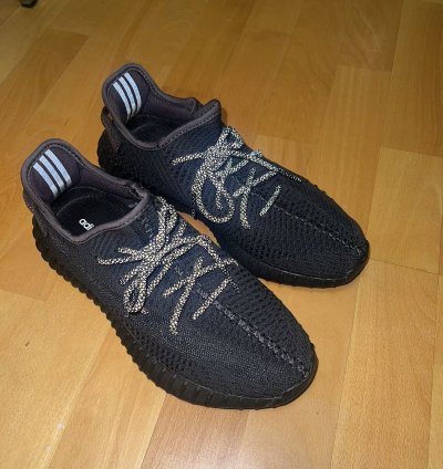 Yeezy Boost 350 V2 Static Black