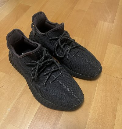 Yeezy Boost 350 V2 Static Black