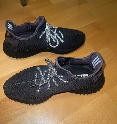 Yeezy Boost 350 V2 Static Black