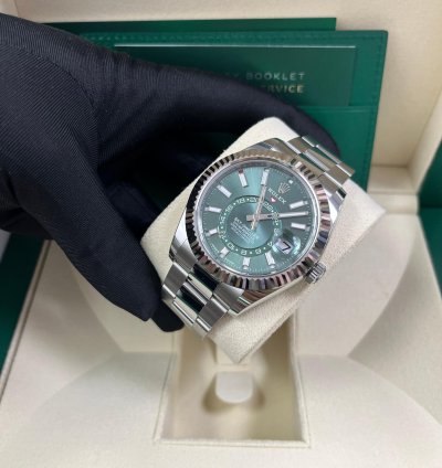 Rolex Sky-dweller 42 Mm Oystersteel And White Gold Green Dial Sky Dweller 336934