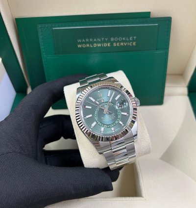 Rolex Sky-dweller 42 Mm Oystersteel And White Gold Green Dial Sky Dweller 336934