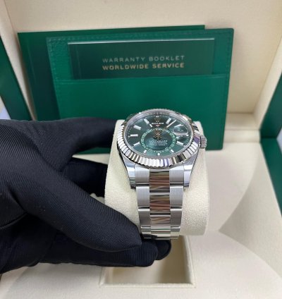 Rolex Sky-dweller 42 Mm Oystersteel And White Gold Green Dial Sky Dweller 336934
