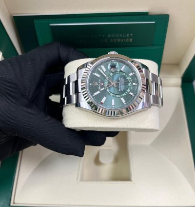 Rolex Sky-dweller 42 Mm Oystersteel And White Gold Green Dial Sky Dweller 336934