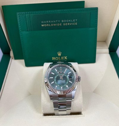 Rolex Sky-dweller 42 Mm Oystersteel And White Gold Green Dial Sky Dweller 336934