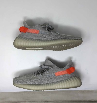 Yeezy Boost 350 V2 Tail Light