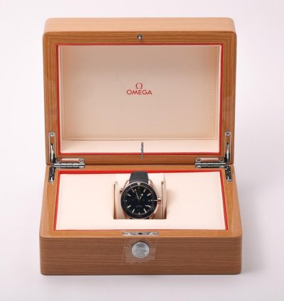 Omega Seamaster Planet Ocean 215 63 44 21 03 001