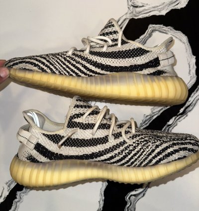 Yeezy Boost 350 V2 Zebra