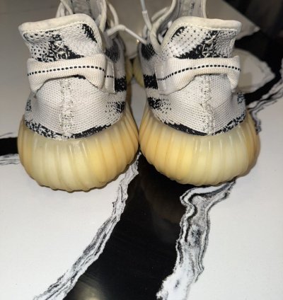 Yeezy Boost 350 V2 Zebra