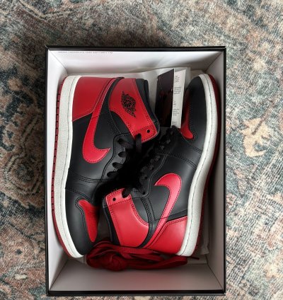 2025 Bred Jordan 1