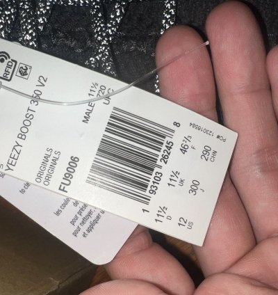 Yeezy Boost 350v2 Black