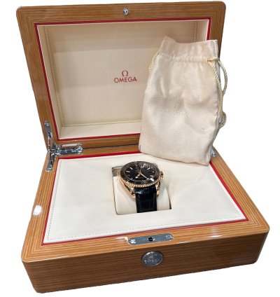 Omega Seamaster Planet Ocean 45 5mm Black 18k Gold 232 63 46 21 01 001 Watch Box
