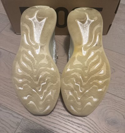 Yeezy Boost 380 Gz8668 Calcite Glow