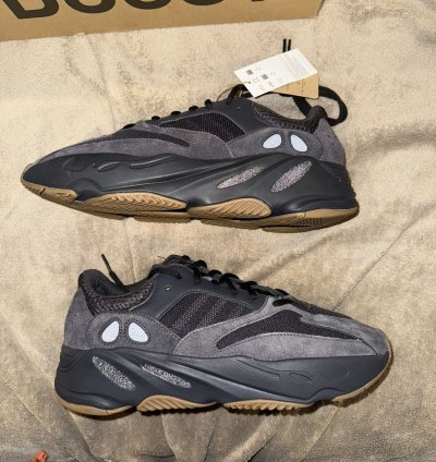 Yeezy Boost 700