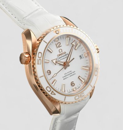 Omega Seamaster Planet Ocean Automatic White Dial 18kt Rose Gold Unisex Watch