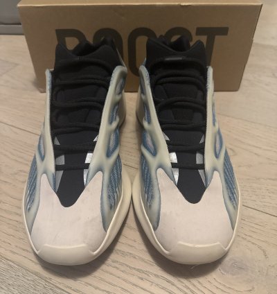 Yeezy Boost 700 B75571 Kyanite