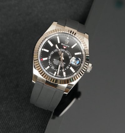 Rolex Sky-dweller 42mm 336239-0002 Bright Black Dial