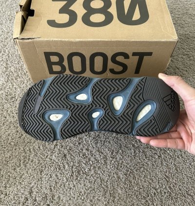 Yeezy Boost 700 Faded Azure Size 8 5