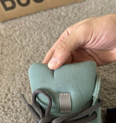 Yeezy Boost 700 Faded Azure Size 8 5