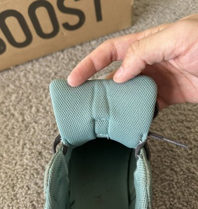 Yeezy Boost 700 Faded Azure Size 8 5