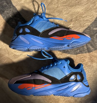 Yeezy Boost 700 Hi-res Blue