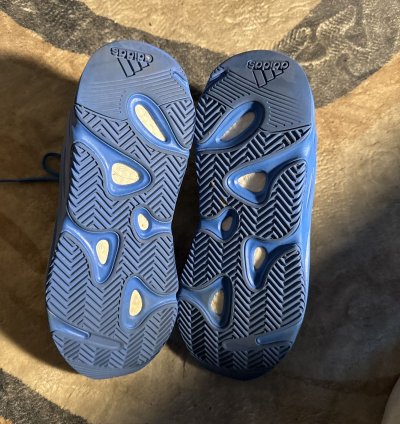Yeezy Boost 700 Hi-res Blue