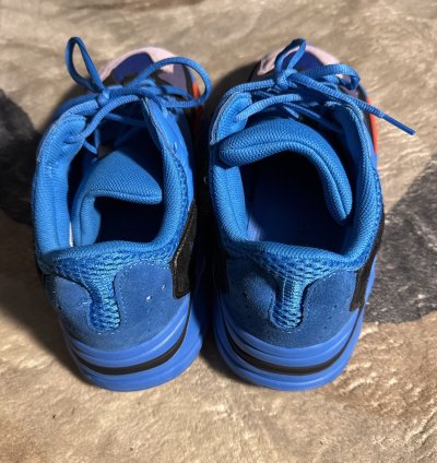 Yeezy Boost 700 Hi-res Blue