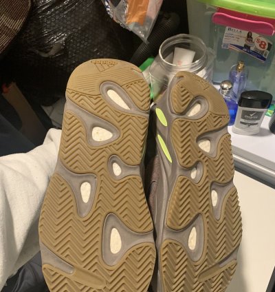 Yeezy Boost 700 Mauve 2018