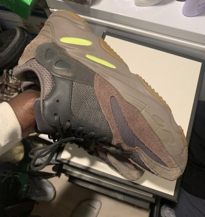 Yeezy Boost 700 Mauve 2018