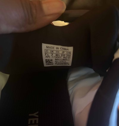 Yeezy Boost 700 Mnvn Blue Tint
