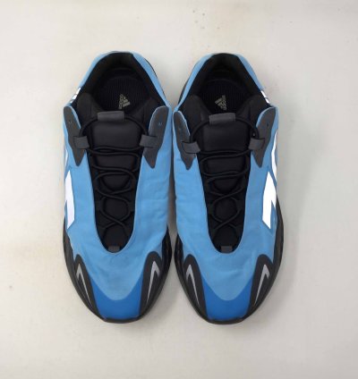 Yeezy Boost 700 Mnvn Bright Cyan