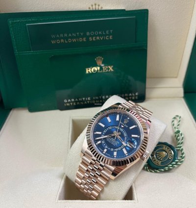 Rolex Sky-dweller 42mm Blue Dial Rose Gold Jubilee Bracelet 336935