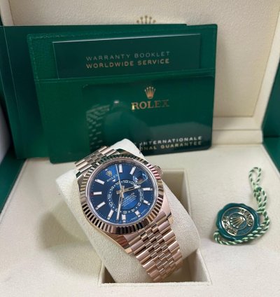 Rolex Sky-dweller 42mm Blue Dial Rose Gold Jubilee Bracelet 336935