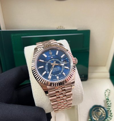Rolex Sky-dweller 42mm Blue Dial Rose Gold Jubilee Bracelet 336935
