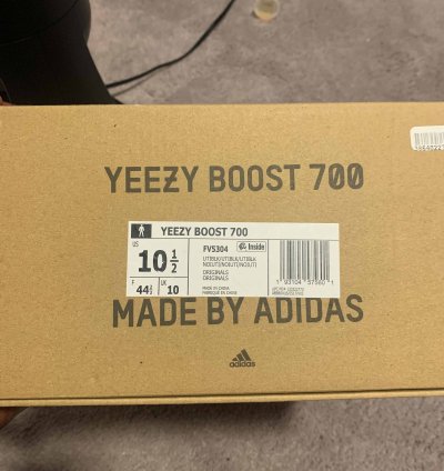 Yeezy Boost 700 Utility Black 2019