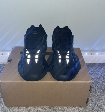 Yeezy Boost 700 V3