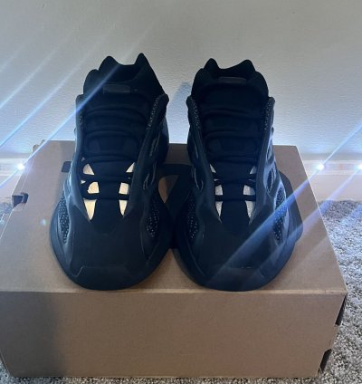 Yeezy Boost 700 V3