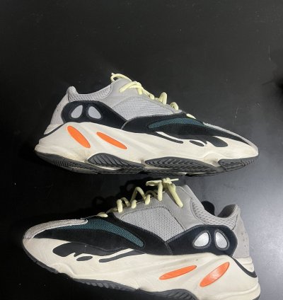 Yeezy Boost 700 Wave Runner 2023