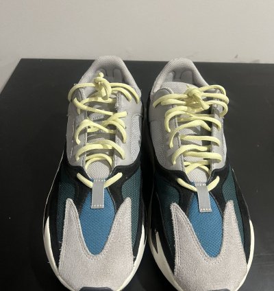 Yeezy Boost 700 Wave Runner 2023