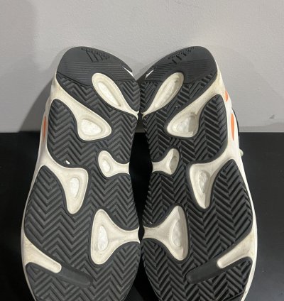 Yeezy Boost 700 Wave Runner 2023