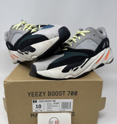 Yeezy Boost 700 Waverunner