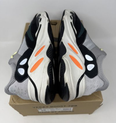 Yeezy Boost 700 Waverunner