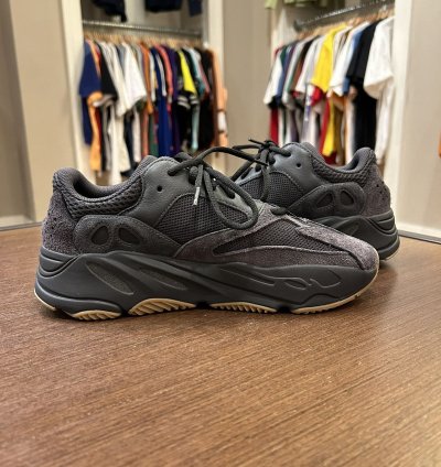Yeezy Boost 700- Utility Black