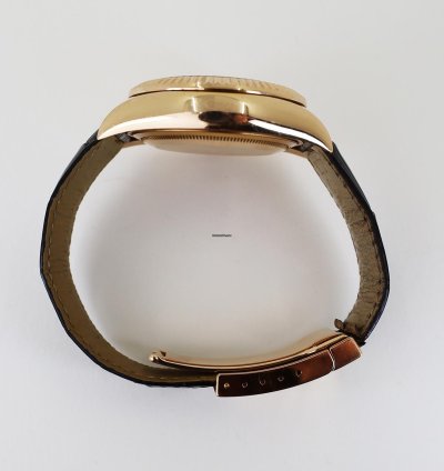 Rolex Sky-dweller 42mm Fluted Bezel Chocolate Sunray Arabic Dial Leather Band 326135