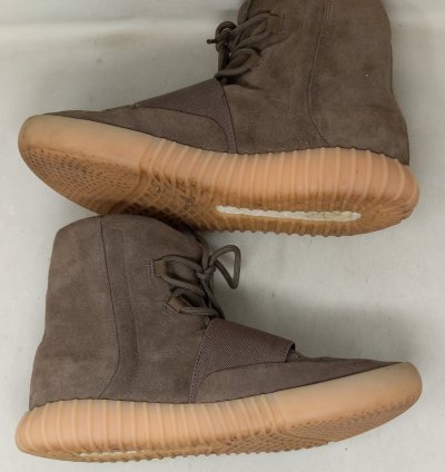 Yeezy Boost 750 Chocolate