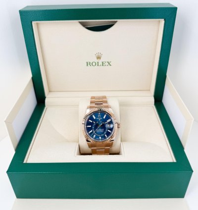 Rolex Sky-dweller 42mm Fluted Bezel Everose Gold Blue Index Dial Oyster Bracelet 336935