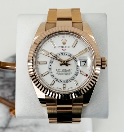 Rolex Sky-dweller 42mm Fluted Bezel Everose Gold White Index Dial Oyster Band 326935