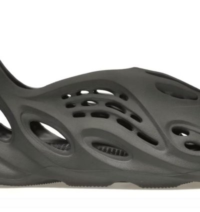 Yeezy Foam Rnr Carbon