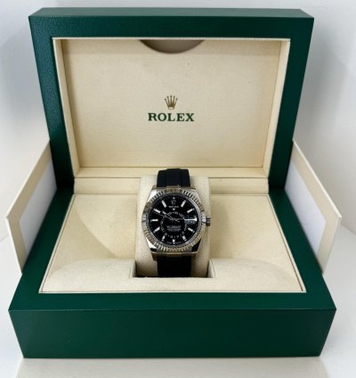 Rolex Sky-dweller 42mm Fluted Bezel White Gold Black Index Dial Oysterflex Dial 336239