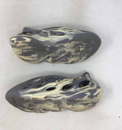 Yeezy Foam Runner Mxt Moon Grey