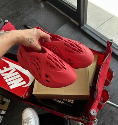 Yeezy Foam Runner Vermillion